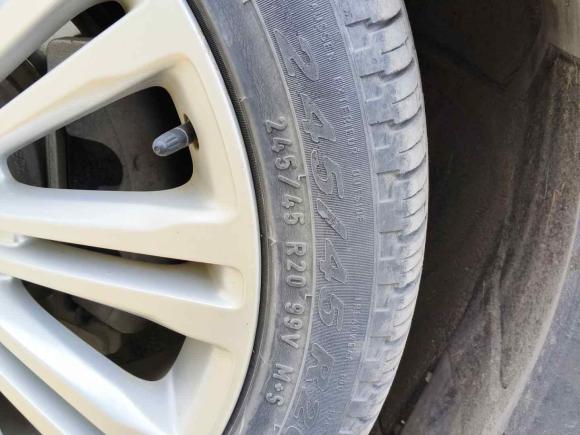 [武汉·鄂A] 二手克莱斯勒克莱斯勒300C2014款 3.0L 卓越版