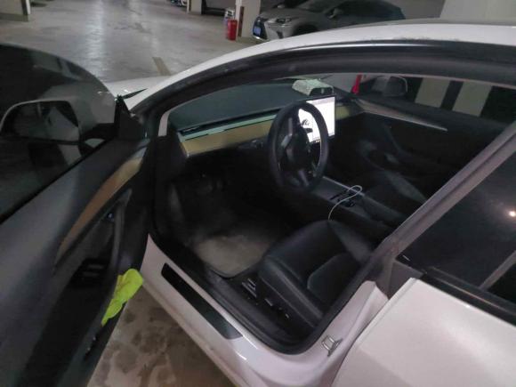 [上海·沪A] 二手特斯拉Model 32021款 标准续航后驱升级版
