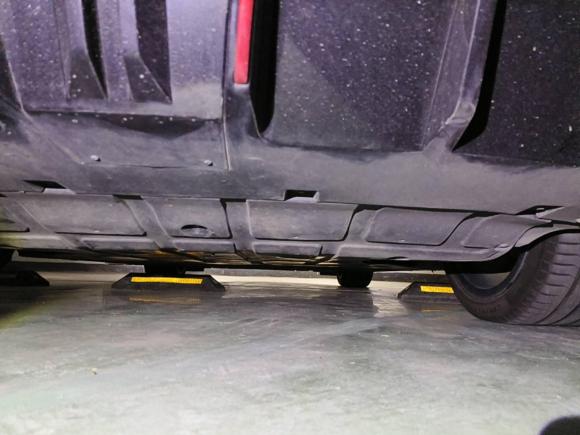 [苏州·苏E] 二手名爵MG Cyberster2024款 520km 传奇四驱版