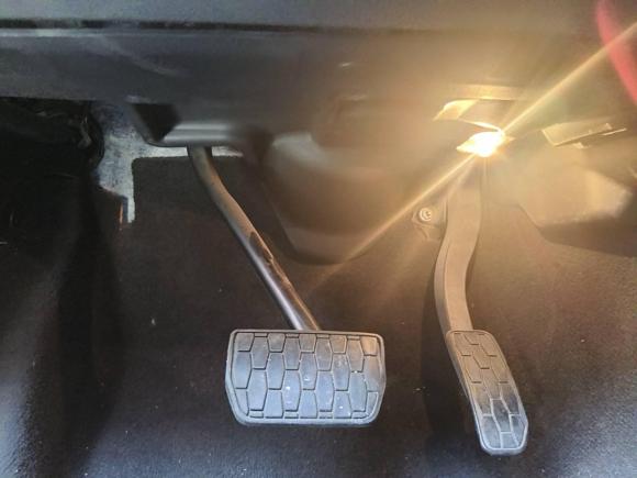 [佛山·粤Y] 二手捷豹捷豹F-PACE2016款 2.0T 两驱R-Sport运动版