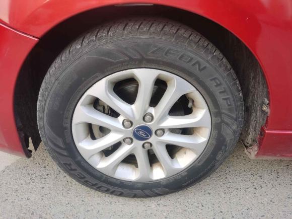 [北京·京N] 二手福特福克斯2011款 两厢 1.8L 自动时尚型