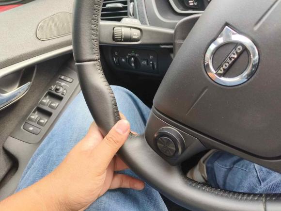 [杭州·浙A] 二手沃尔沃沃尔沃V402017款 T3 智尚版