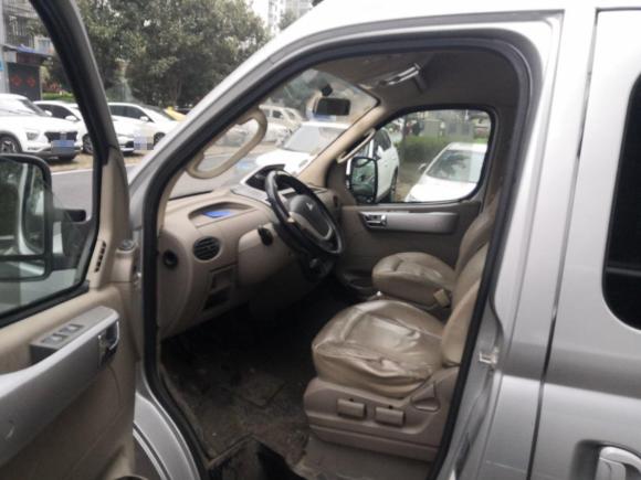 [合肥·皖A] 二手上汽大通MAXUS上汽大通MAXUS V802011款 2.5T 短轴中顶尊杰版