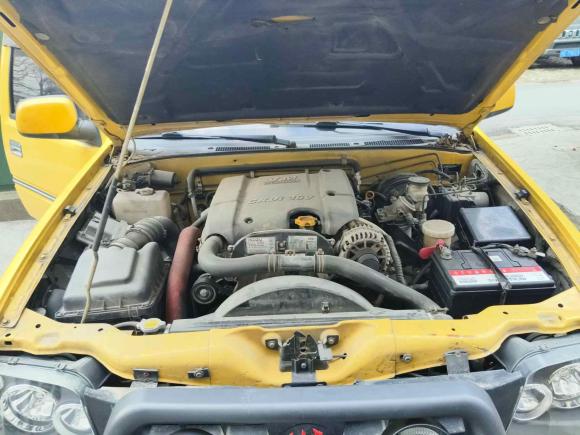 [湖州·浙A] 二手陆风陆风X92013款 2.0T 四驱柴油版