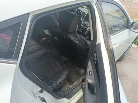 [佛山·桂A] 二手长安逸动XT2013款 1.6L 手动俊酷型 国V