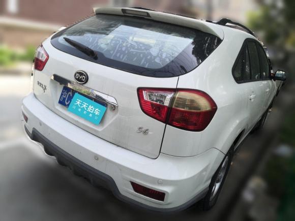 [上海·沪C] 二手比亚迪比亚迪S62012款 2.0L 手动尊贵型