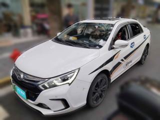 比亚迪秦新能源2015款 1.5T 双冠旗舰Plus版