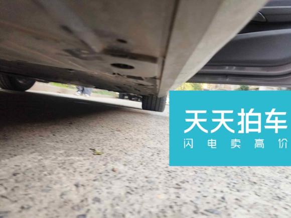 [上海·沪C] 二手宝马宝马3系2013款 改款 328i运动设计套装