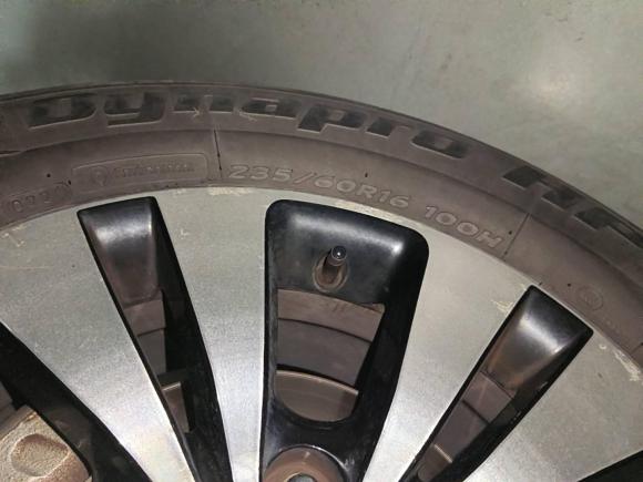 [西安·陕A] 二手起亚狮跑2013款 2.0L 手动两驱版GLS