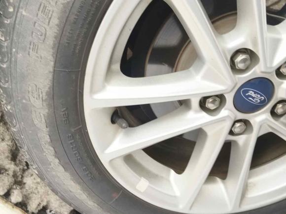 [武汉·鄂A] 二手福特福克斯2017款 三厢 1.6L 自动风尚型智行版