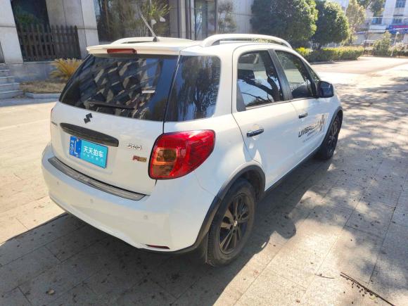 [南京·苏L] 二手铃木天语 SX42013款 1.6L 手动酷锐型