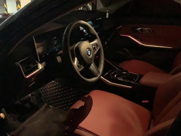 [南京·苏A] 二手宝马宝马i32022款 eDrive 35 L