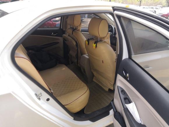 [成都·川A] 二手奇瑞艾瑞泽32015款 1.5L 手动够型版