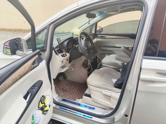 [深圳·粤B] 二手别克别克GL82017款 ES 28T 舒适型 国V