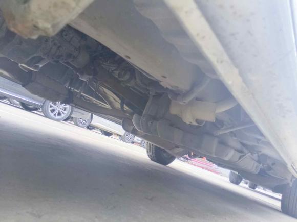 [上海·皖A] 二手金杯阁瑞斯2010款 2.7L-3代 御领豪华型短轴2TR