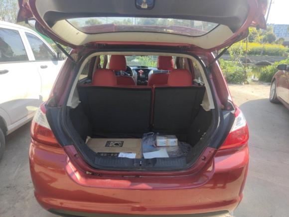 [苏州·苏E] 二手启辰启辰R502013款 1.6L 自动时尚版