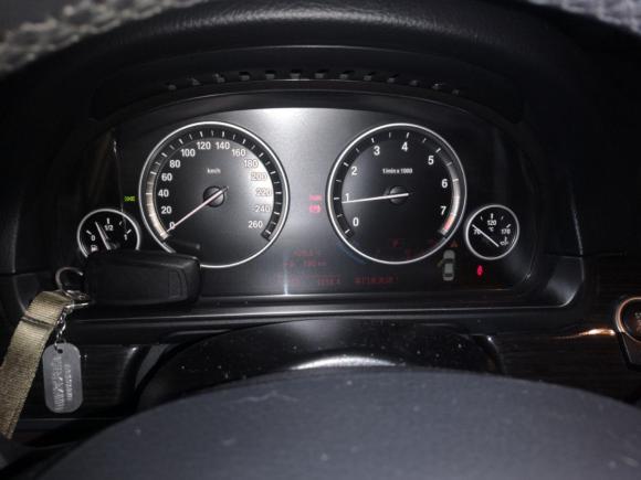 [无锡·沪A] 二手宝马宝马5系2014款 525Li 豪华设计套装