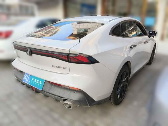 [上海·苏U] 二手长安长安UNI-V2022款 1.5T 尊贵型