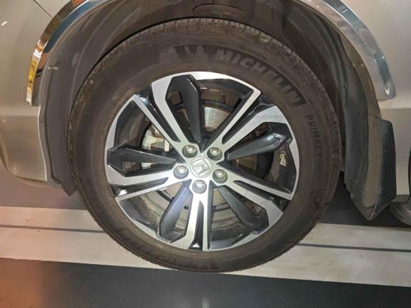 [广州·粤A] 二手本田本田UR-V2017款 370TURBO 两驱尊贵版 国V