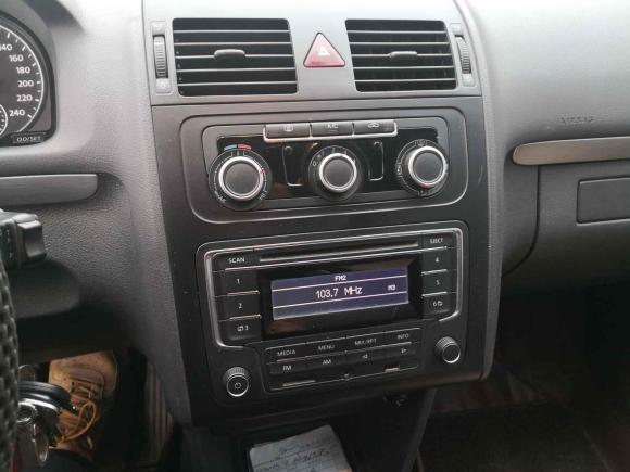 [上海·沪A] 二手大众途安2015款 1.4T 手动风尚版5座