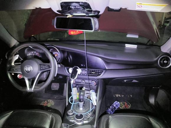 [深圳·粤B] 二手阿尔法·罗密欧Giulia朱丽叶2017款 2.0T 280HP 豪华版