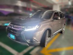 [济南·鲁A] 三菱欧蓝德2018款 2.0L 两驱荣耀版 5座