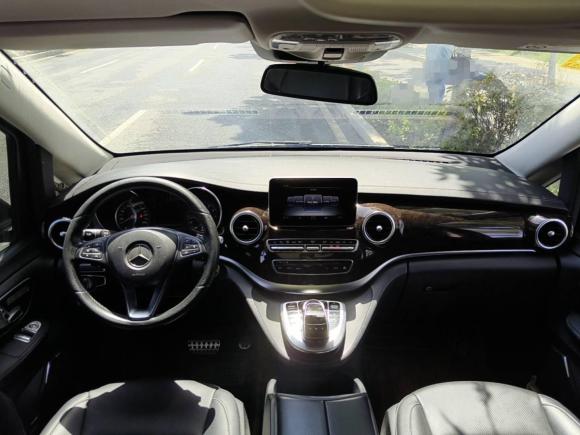 [济南·鲁A] 二手奔驰奔驰V级2018款 V 260 尊贵版 国VI