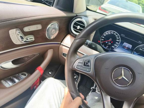 [苏州·苏U] 二手奔驰奔驰E级2018款 改款 E 300 L 时尚型