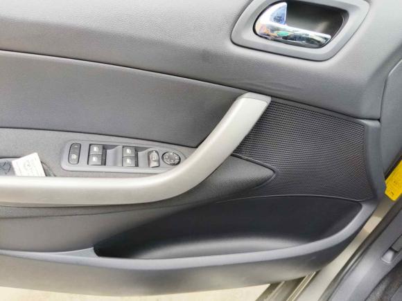 [南京·苏A] 二手标致标致4082013款 2.0L 手动舒适版