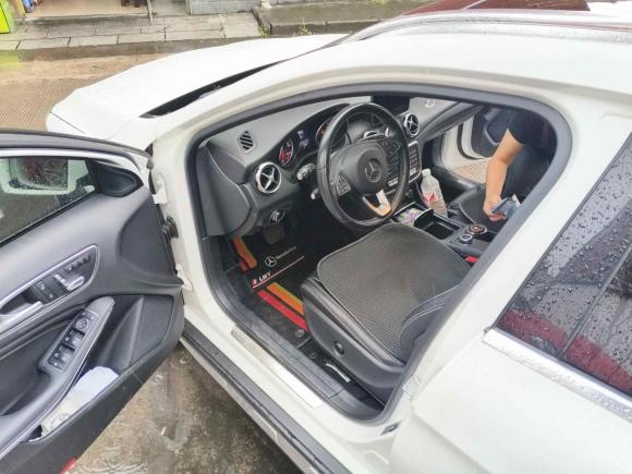 [湖州·浙E] 二手奔驰奔驰GLA2017款 GLA 200 动感型