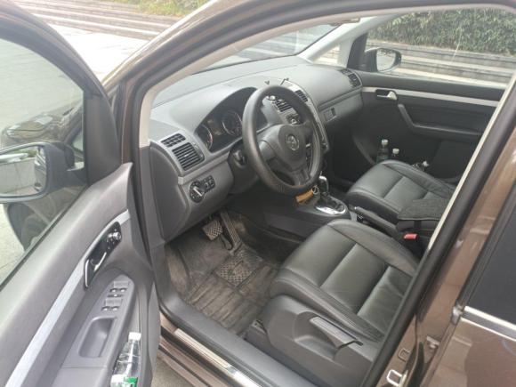 [上海·沪C] 二手大众途安2013款 1.4T DSG舒适版5座