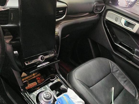 [广州·鄂M] 二手福特探险者2020款 EcoBoost 285 四驱钛金版 6座