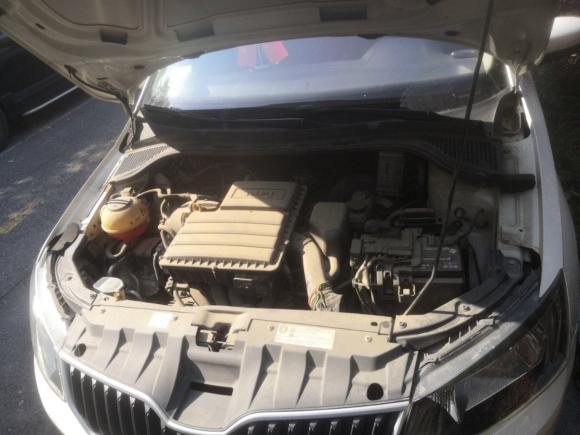 [湖州·浙E] 二手斯柯达晶锐2015款 1.4L 自动前行版