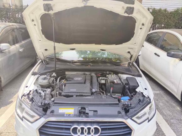 [上海·沪B] 二手奥迪奥迪A32018款 30周年年型 Sportback 35 TFSI 进取型