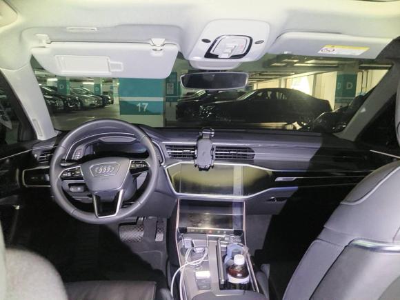 [上海·沪A] 二手奥迪奥迪A6L2021款 45 TFSI 臻选致雅型