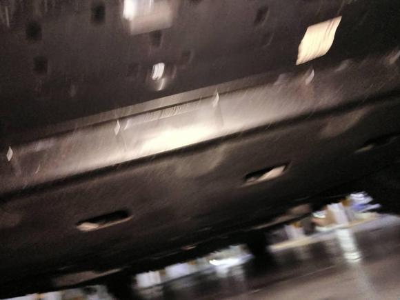 [成都·川A] 二手红旗红旗E-QM52023款 改款 基础出行版