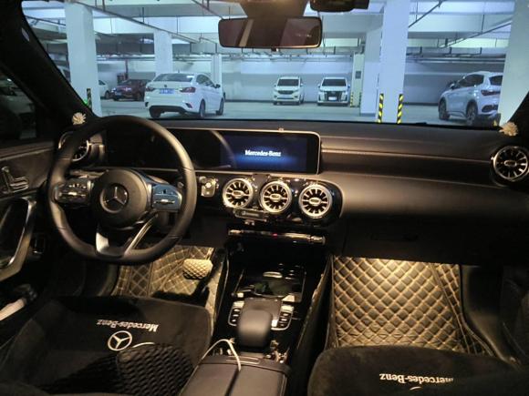 [湖州·浙E] 二手奔驰奔驰A级2020款 A 200 L 运动轿车