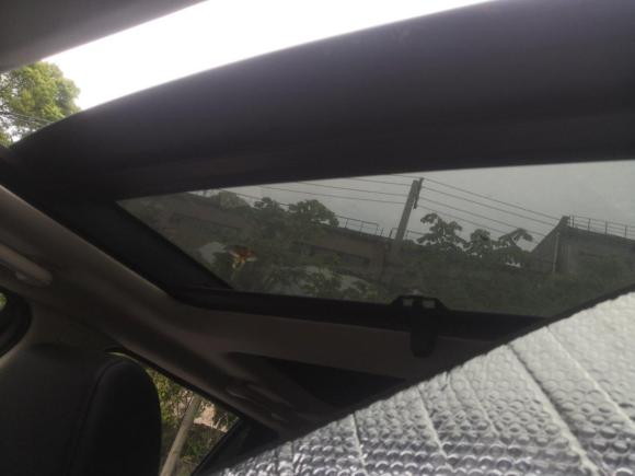 [上海·沪N] 二手路虎神行者22013款 2.2T SD4 SE柴油版