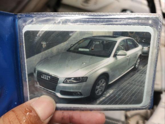 [上海·沪L] 二手奥迪奥迪A4L2011款 2.0 TFSI 舒适型