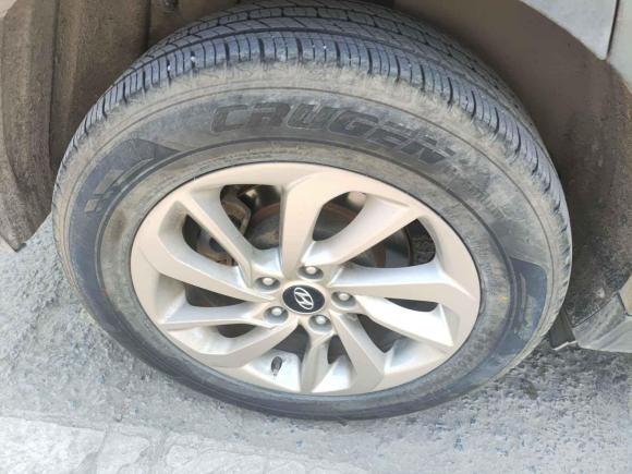 [济南·鲁A] 二手现代途胜2018款 1.6T 双离合两驱15周年特别版