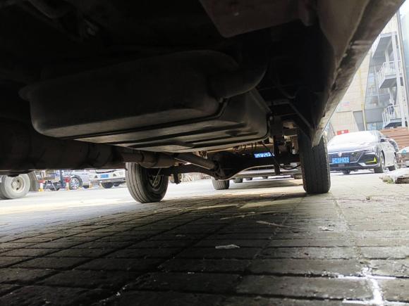 [上海·粤A] 二手江铃特顺2017款 2.8T商运型长轴中顶3座JX493