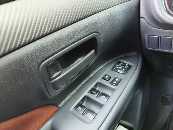 [金华·冀A] 二手三菱欧蓝德2016款 2.0L 两驱加值版 5座