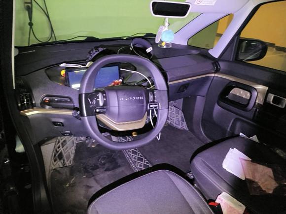 [杭州·浙A] 二手宝骏宝骏KiWi EV2021款 设计师 磷酸铁锂