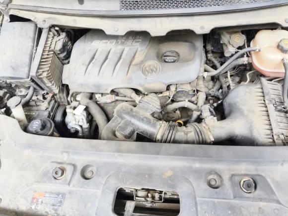 [济南·鲁A] 二手别克别克GL82014款 2.4L CT豪华商务舒适版