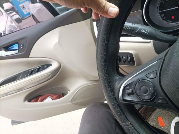 [义乌·浙G] 二手别克威朗2017款 三厢 15S 自动领先型