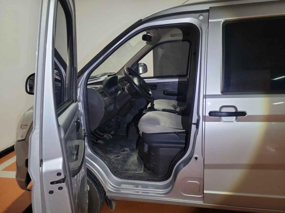 [济南·鲁S] 二手五菱汽车五菱荣光S2021款 1.2L基本型7座LSI