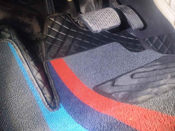 [西安·陕U] 二手荣威荣威i62020款 PLUS 1.6L CVT 4G互联荣耀旗舰版