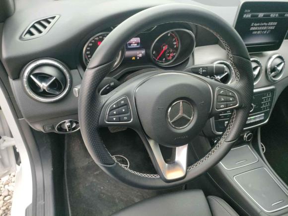 [成都·川A] 二手奔驰奔驰CLA2018款 CLA 200 动感型