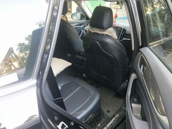 [深圳·粤B] 二手中华中华V72018款 280T DCT豪华型 5座