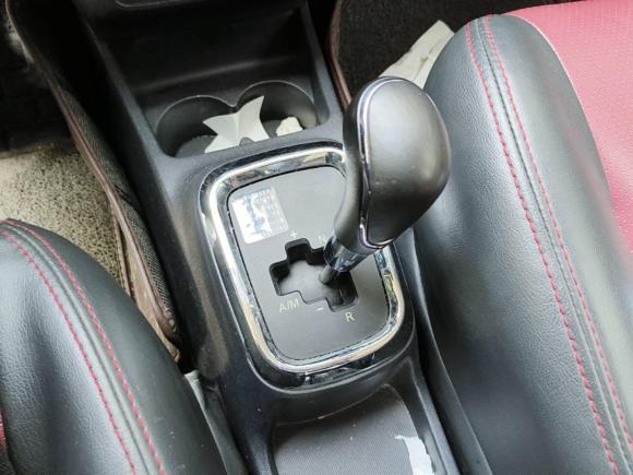 [上海·鄂E] 二手长安欧尚欧力威2015款 X6 1.4L IMT旗舰版